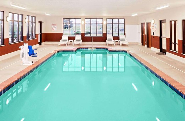 Baymont by Wyndham St Joseph Stevensville