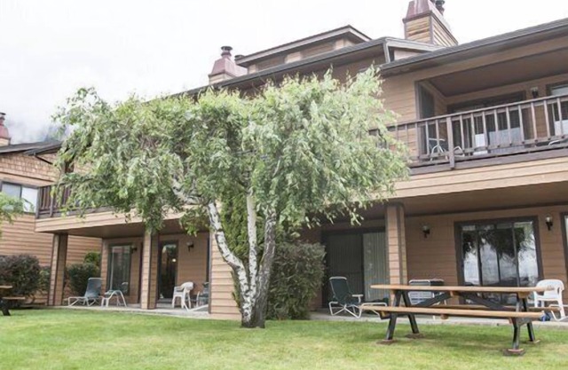 Beautiful 1 bedroom unit at resort, sleeps 4