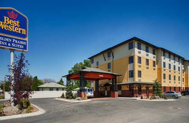 Best Western Golden Prairie Inn and Suites