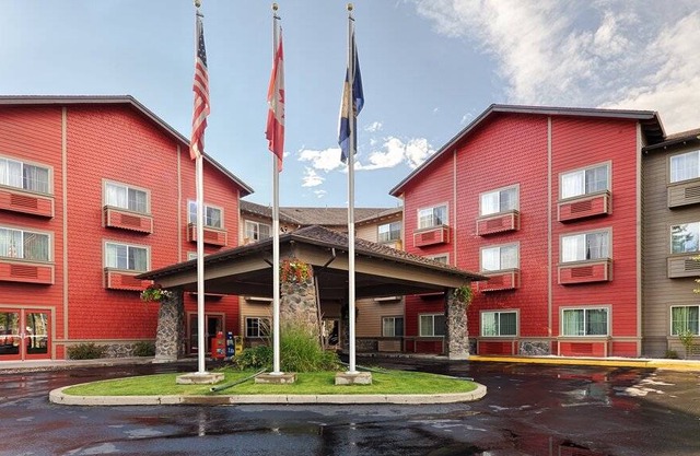 Best Western Rocky Mountain Lodge