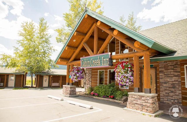 Creek Inn 
