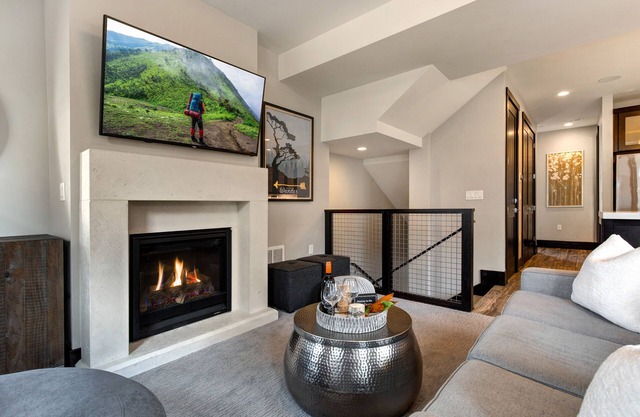 Central Location, Hot Tub, Chef's kitchen + Community Amenities!