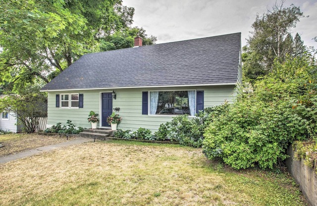 Coeur d'Alene Home w/Game Room & Private Yard