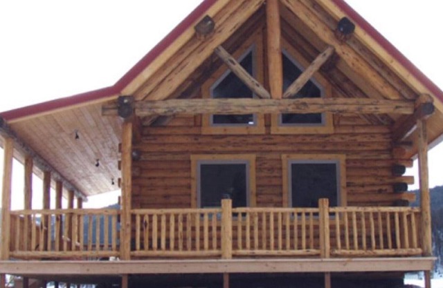 COME STAY IN OUR BEAUTIFUL CABIN SITTING ON THE BANKS OF THE BIG HOLE RIVER #2