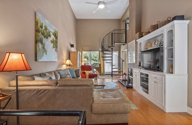 Comfortable, Coastal and Casual Beach Villa. Only steps to the Beach, Pool and The Dunes House.