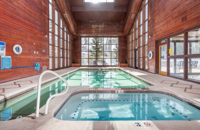 Copper Chase Condo 104 Community pool, Jacuzzi