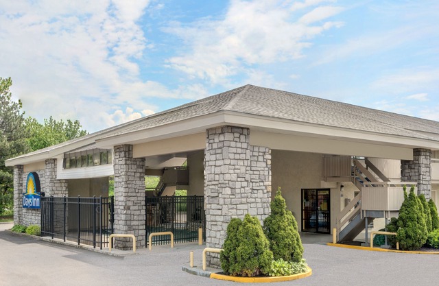 Days Inn by Wyndham Columbus Fairgrounds