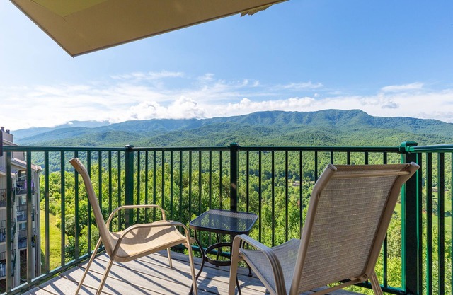 Deer Ridge C301 | Mountain Views + Indoor/Outdoor Pools!