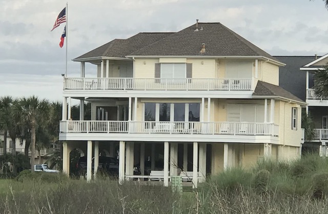 Exclusive Pirates Beach West location with fantastic ocean views.