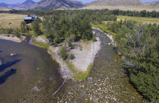 Executive Cabin -1 Mile Stillwater River-guide House-montana fly Fishing
