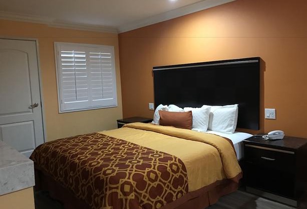 Executive Inn 