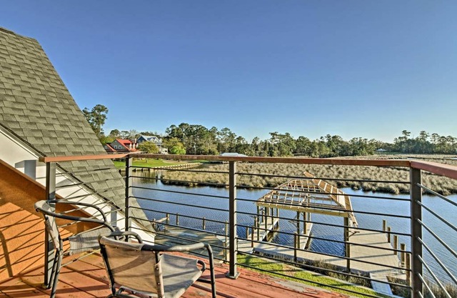 Gorgeous Ocean Springs Waterfront Home w/ Dock!