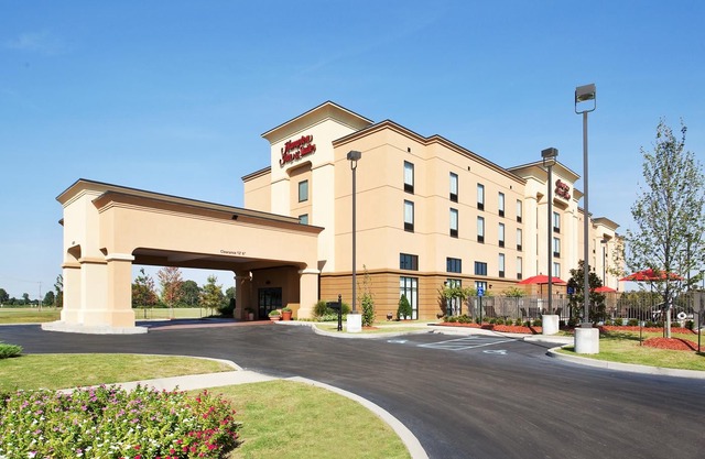 Hampton Inn & Suites Millington