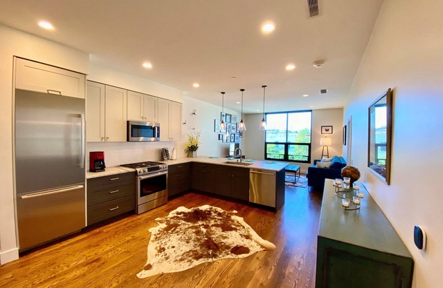 Heart of Bozeman - Luxury Condo in Downtown Bozeman With a 30+ Night Minimum