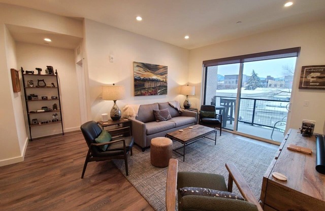 High West - Brand New Condo in Downtown Bozeman With a 30 Night Minimum