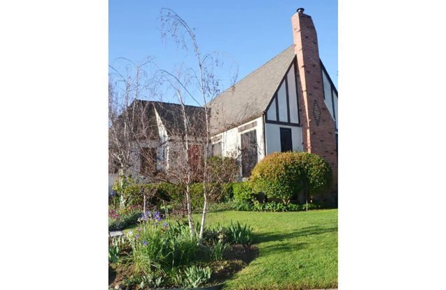 Historic Tudor - Fully Licensed