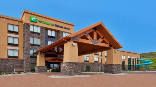 Holiday Inn Express Suites Great Falls Ihg Hotel 