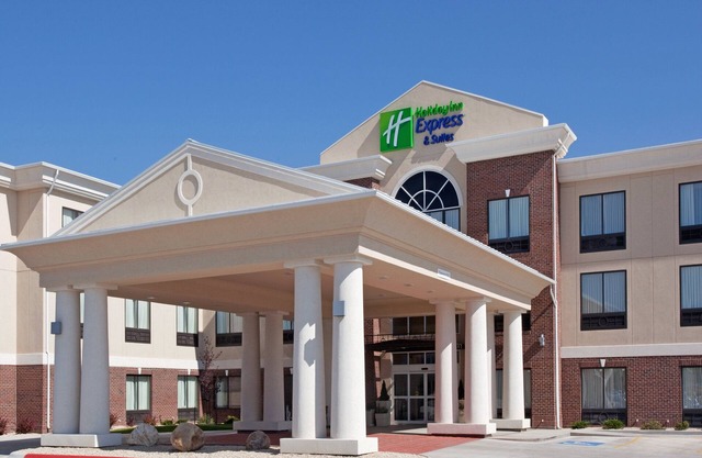 Holiday Inn Express & Suites Buffalo, an IHG Hotel