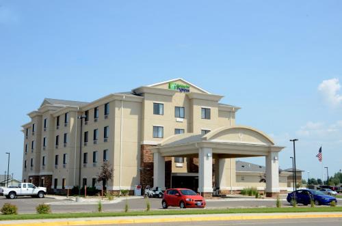 Holiday Inn Express Suites Sidney Ihg Hotel 