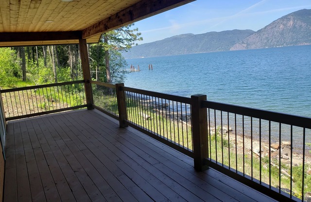 Cozy Lakefront Swimming Fishing Dirt 