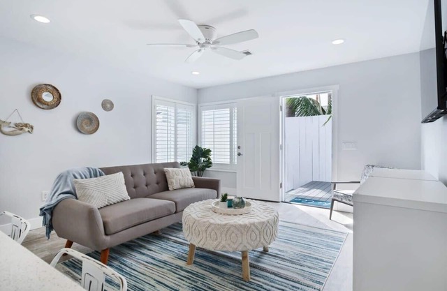 Mermaid Cove: Your private Pacific Beach Oasis!