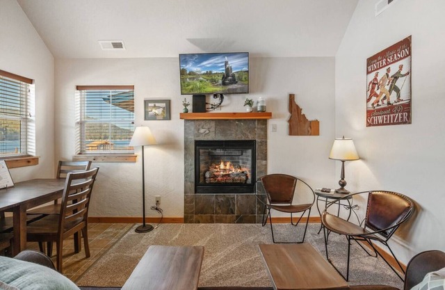 Lakefront Beach Bungalow 