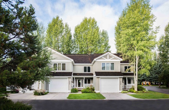 Outpost: Teton Pines 3457