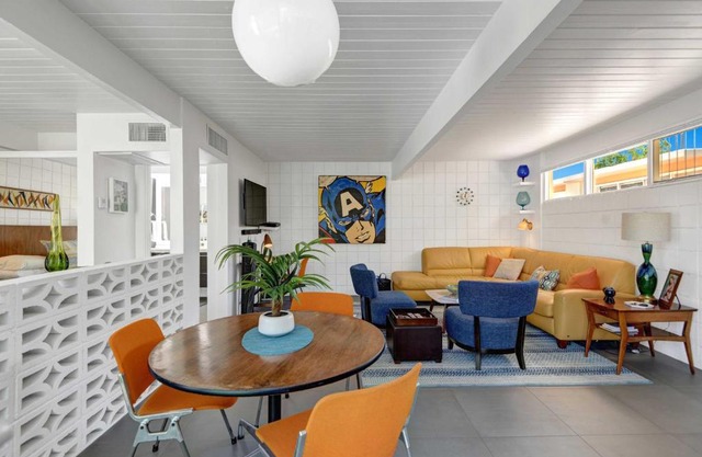 Palm Springs Contemporary Condo with Community Pool!