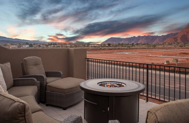 Paradise Village 120 | Mountain View Retreat at Paradise Village | Private Hot Tub!