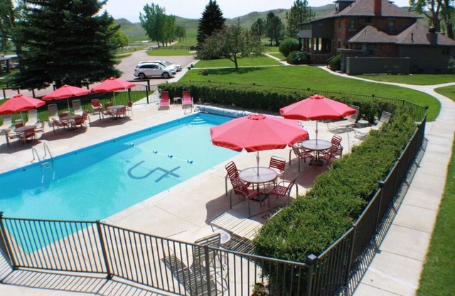 Perfect Escape! Scenic Ranch Property, Outdoor Dining, Fishing, Free Breakfast