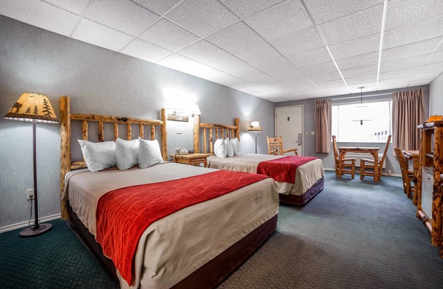 Rodeway Inn Pronghorn Lodge