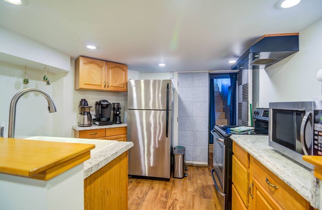 ✨ Smart & Modern Studio in the Heart of Wallingford ✨