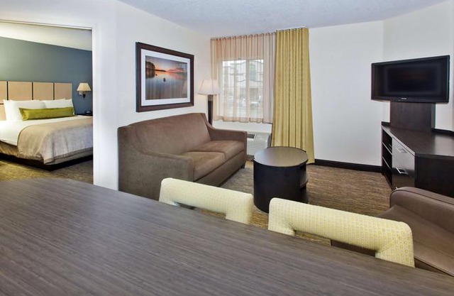 Sonesta Simply Suites Houston CityCentre I-10 West