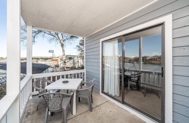 Spectactular Lakefront views from The Hamilton!