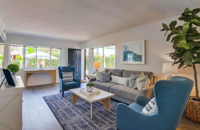 Steps to Ocean ☆ Convenient Ground Level ☆ Outdoor Patio