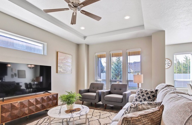 Stunning Meridian 3 Bedroom Custom Home in Central Meridian