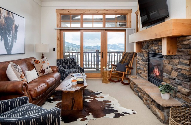 Stylish Condo in Victor Now Available for Summer 2022 and Beyond!