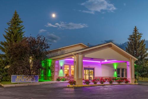 Surestay Hotel 