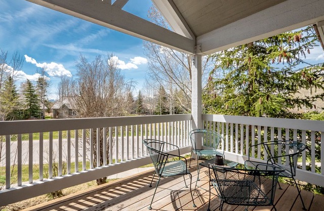 Teton Pines Luxury Townhome with Private Hot Tub!
