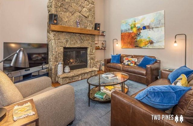 Trotwood Townhome Right in Town Center- Walking Distance to Ski Shuttle