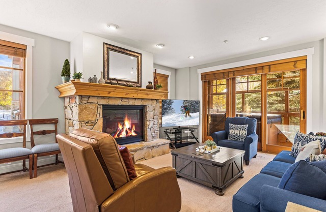 Walking distance to Historic Main Street and Town Lift