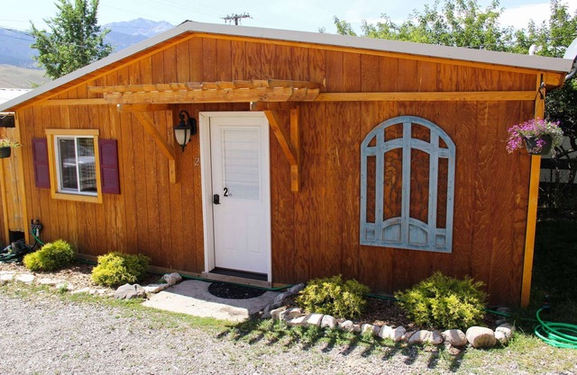 Yellowstone's Treasure Cabin #2, located very close to Yellowstone Park