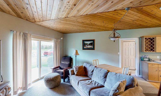 Big Sky Condo | 102 m² Condo ∙ 2 bedrooms ∙ 4 guests