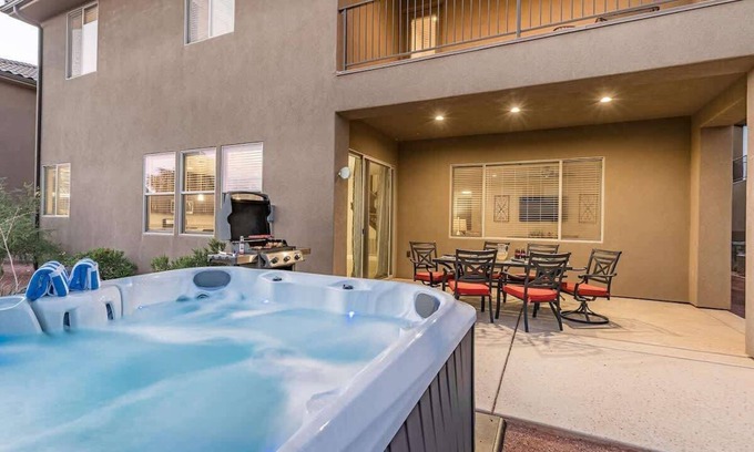 Santa Clara House | 105| Waterpark in St George with Hot Tub and Views
