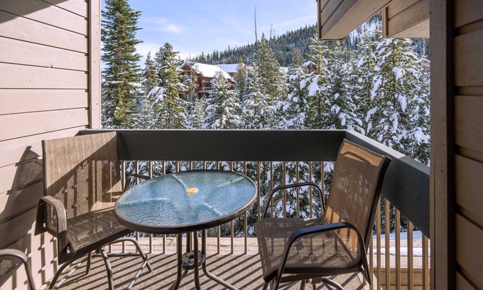 Big Sky Apartment | 107 m² Apartment ∙ 2 bedrooms ∙ 6 guests