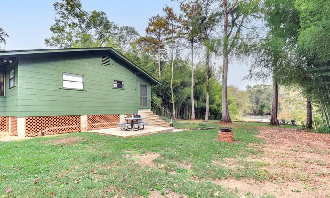 McComb Cottage | 111 m² Cabin ∙ 2 bedrooms ∙ 4 guests