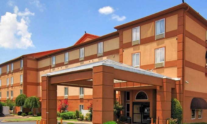 Memphis Hotel | 111 m² Hotel ∙ 127 guests