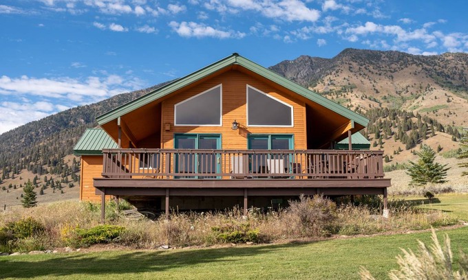 Island Park House | 111 m² House ∙ 3 bedrooms ∙ 6 guests