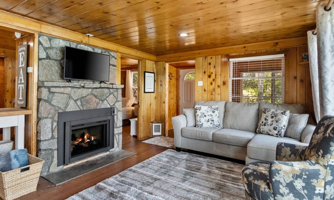 Hayden Lake House | 113 m² House ∙ 2 bedrooms ∙ 9 guests