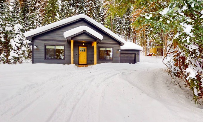 Tamarack Resort House | 115 m² House ∙ 3 bedrooms ∙ 6 guests